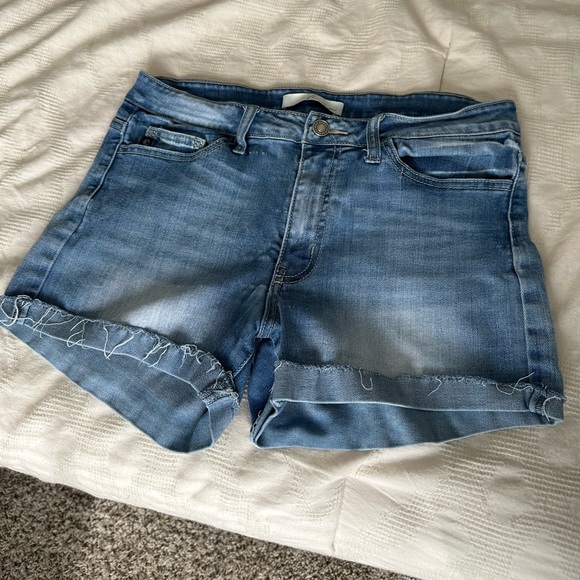 Kan-Can Jean shorts - Picture 2 of 3